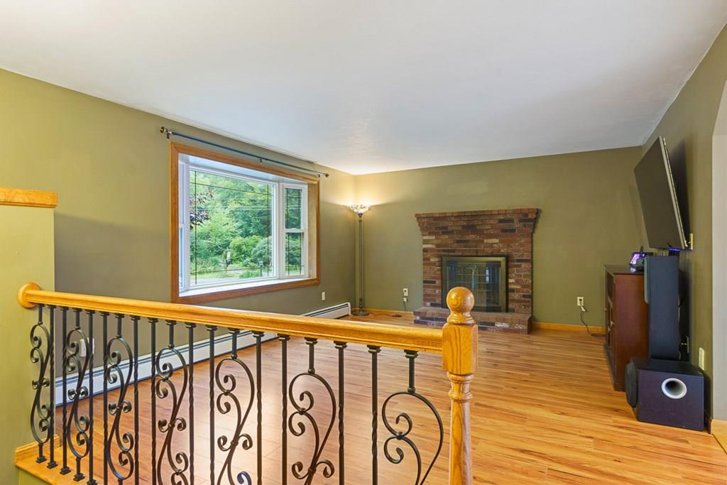 35 Ridgewood Lane Templeton, MA 01468 - Photo 9 of 41