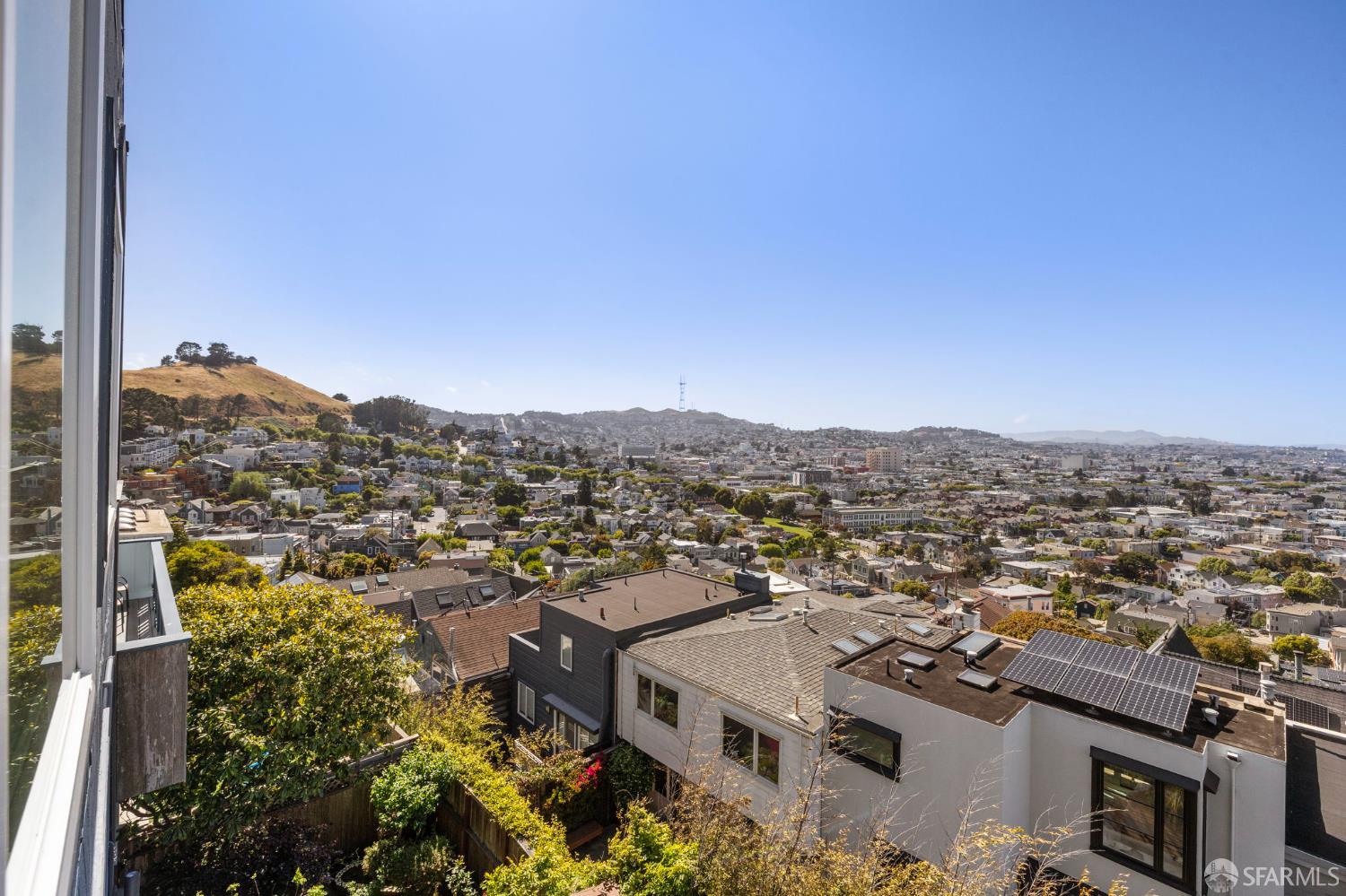 226 Rutledge Street San Francisco, CA 94110 - Photo 29 of 44 an aerial view of a city
