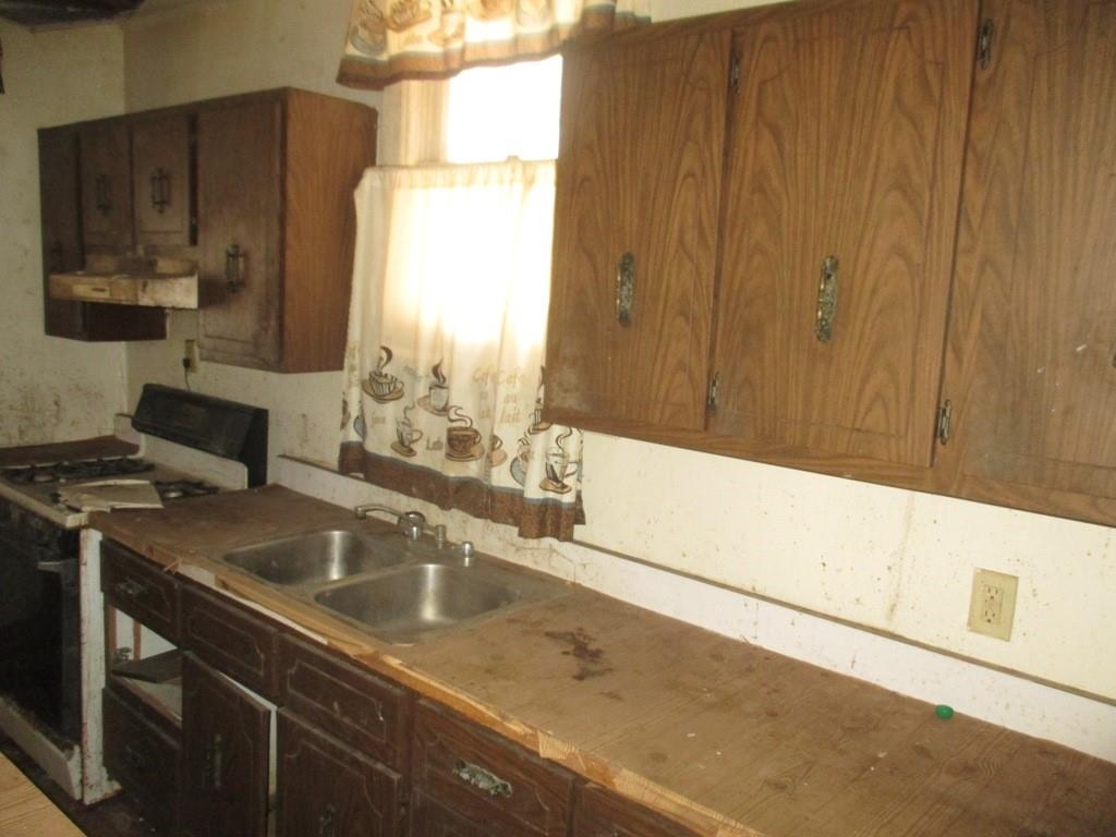 1524 Ridge Avenue Braddock, PA 15104 - Photo 12 of 21 Gallery Image 12