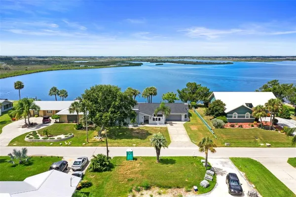 $799,900 | 11930 West Bayshore Drive, Crystal River, FL 34429