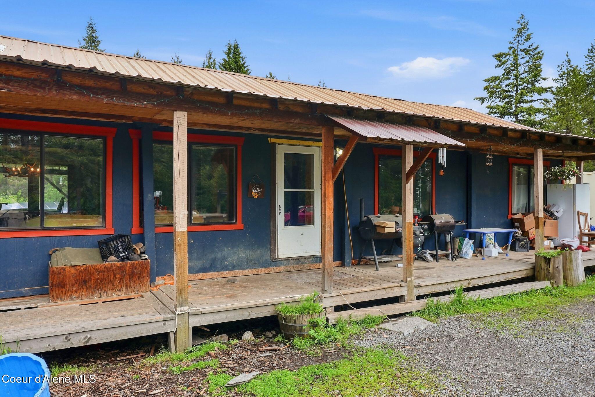 890 Pokey Creek Road Fernwood, ID 83830 - Photo 4 of 45 Front Covered Deck