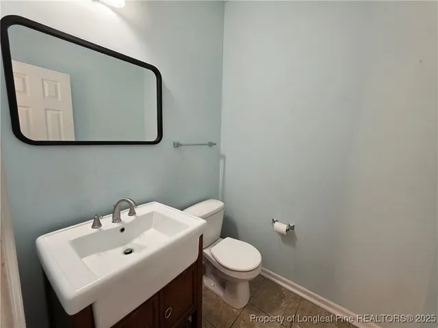 $2,400 | 825 Running Horse Lane, Hope Mills, NC 28348