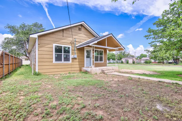 $125,000 | 115 Yonkers Street, Plainview, TX 79072