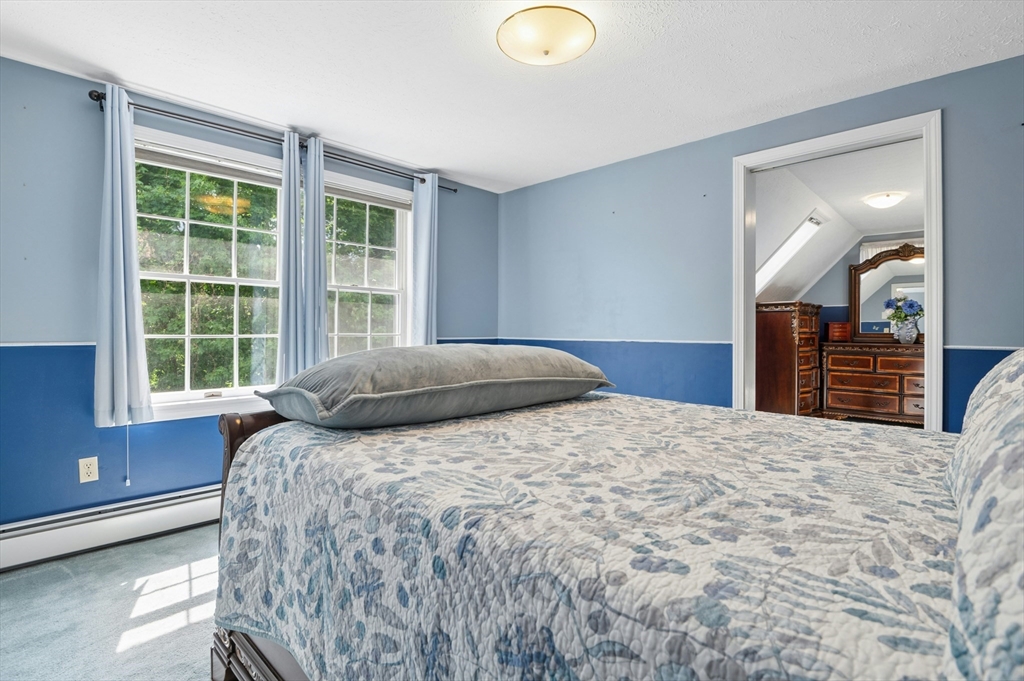 158 Copperfield Road Worcester, MA 01602 - Photo 29 of 42