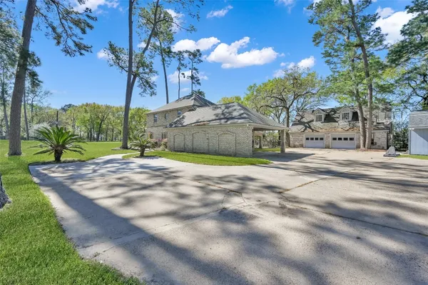 $595,000 | 17507 Deer Creek Drive, Spring, TX 77379