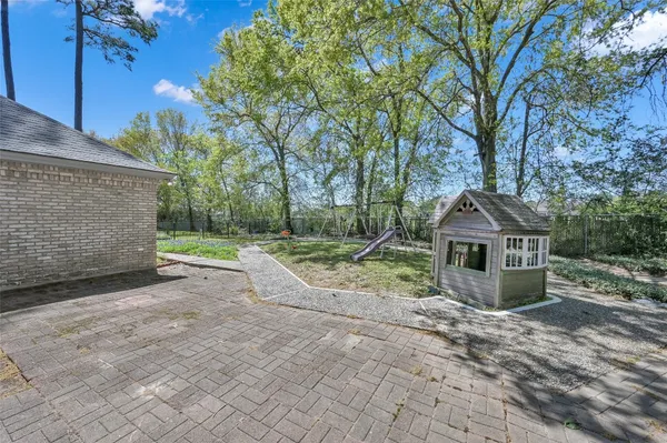 $595,000 | 17507 Deer Creek Drive, Spring, TX 77379