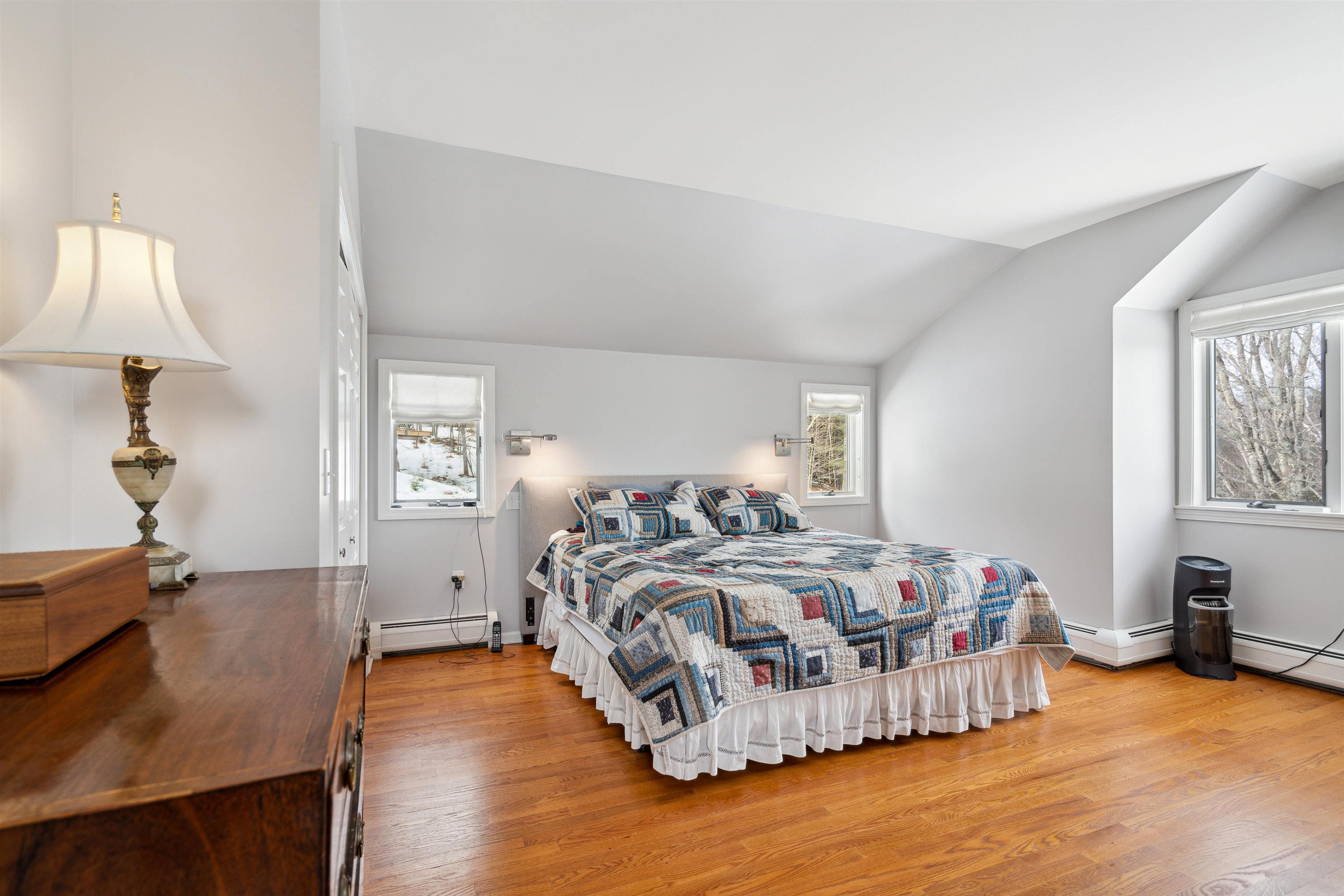 76 Grove Hill Road Woodstock, VT 05091 - Photo 8 of 26 Gallery Image 8