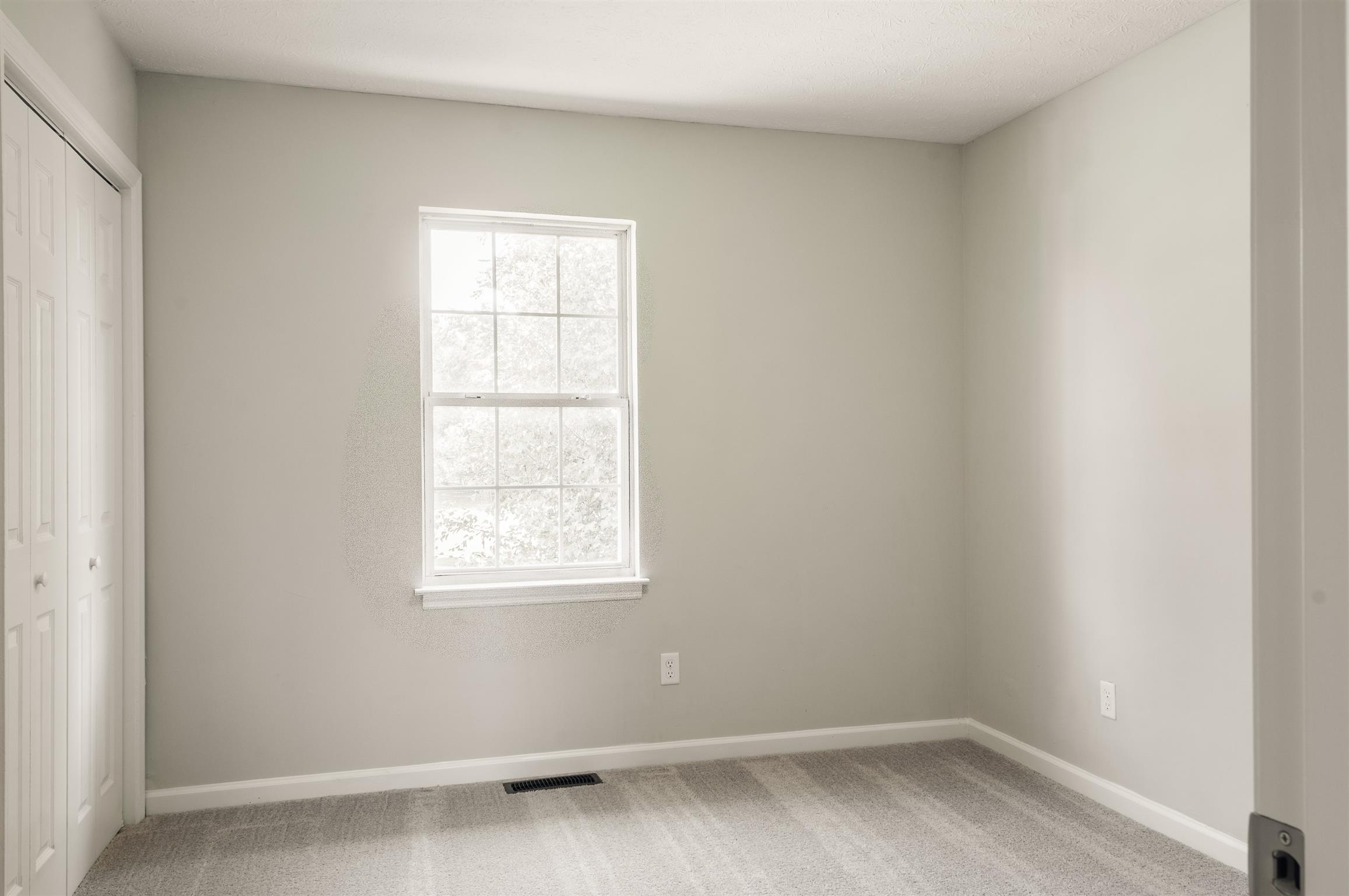 508 Curd Road Mount Juliet, TN 37122 - Photo 11 of 14 an empty room with a window
