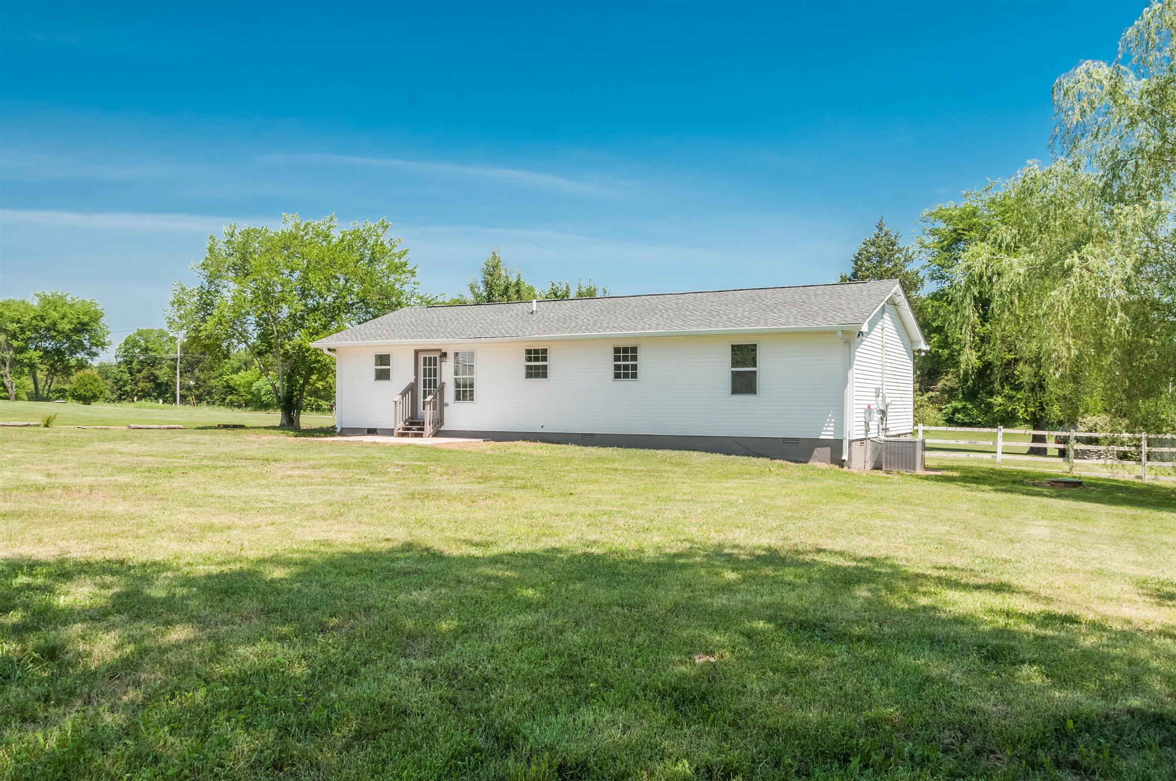 508 Curd Road Mount Juliet, TN 37122 - Photo 13 of 14 a house view with a outdoor space