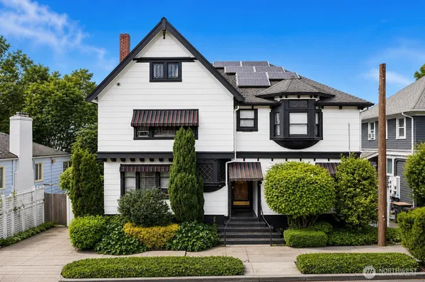 $1,749,500 | 1745 12th Avenue South, Unit 1 4, Seattle, WA 98144