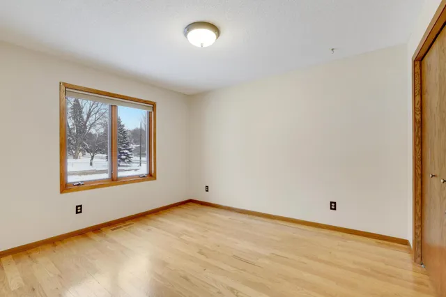 $399,900 | 2492 Beam Avenue, North St. Paul, MN 55109