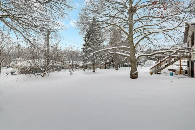 $399,900 | 2492 Beam Avenue, North St. Paul, MN 55109