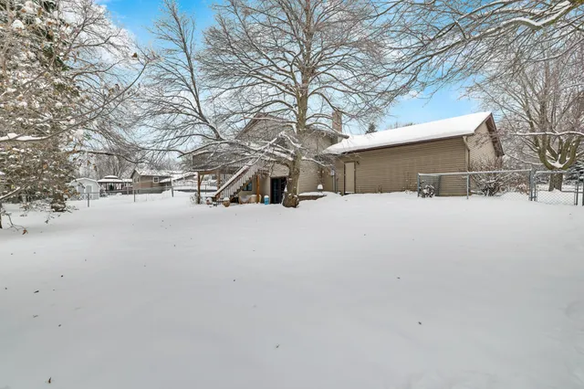 $399,900 | 2492 Beam Avenue, North St. Paul, MN 55109