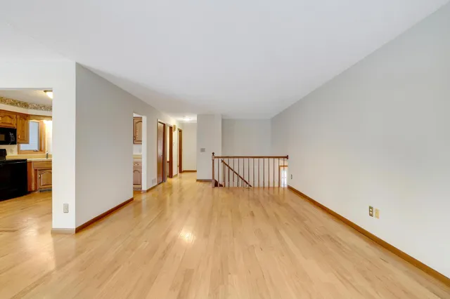 $399,900 | 2492 Beam Avenue, North St. Paul, MN 55109