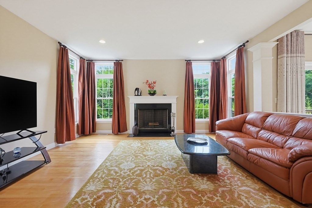 35 Howarth Drive Upton, MA 01568 - Photo 16 of 42