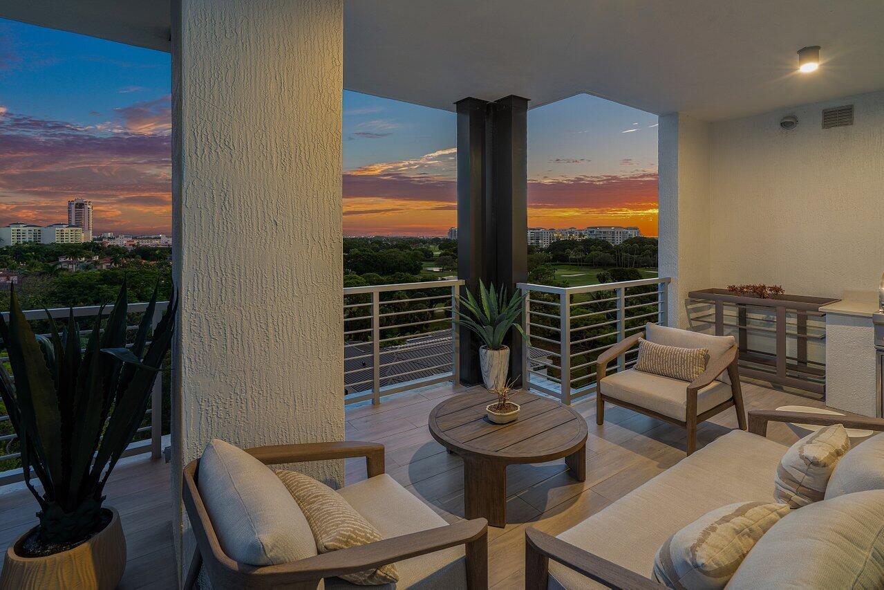 475 East Royal Palm Road, Unit 805 Boca Raton, FL 33432 - Photo 29 of 41 a living room with furniture