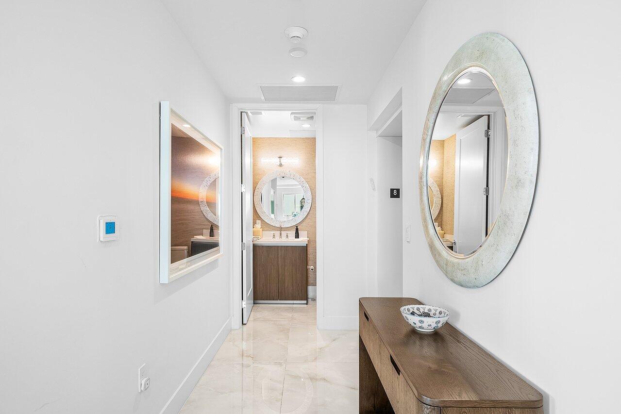 475 East Royal Palm Road, Unit 805 Boca Raton, FL 33432 - Photo 4 of 41 Foyer