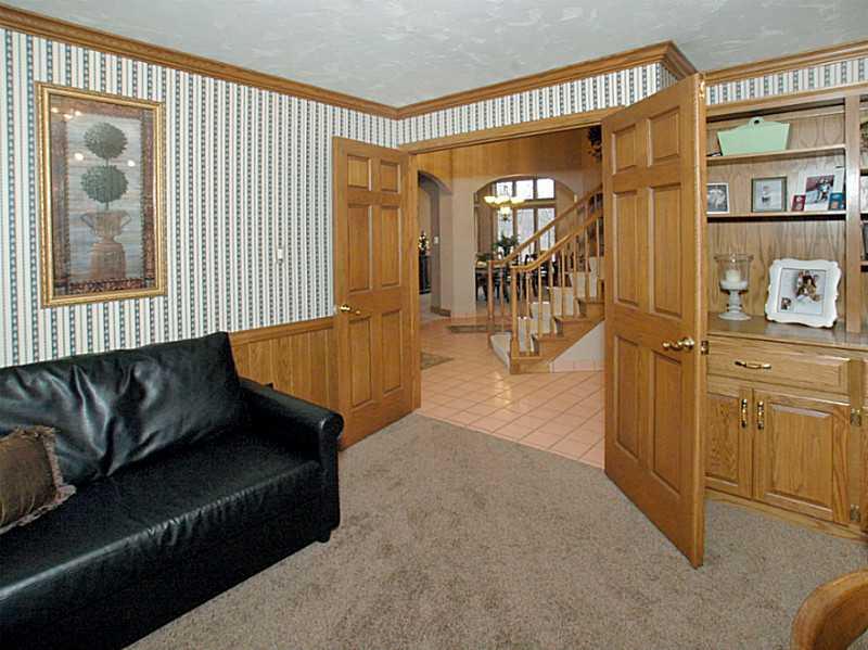 1803 Ridge Road Jeannette, PA 15644 - Photo 13 of 25 Den/Family/Great Room. First floor Den