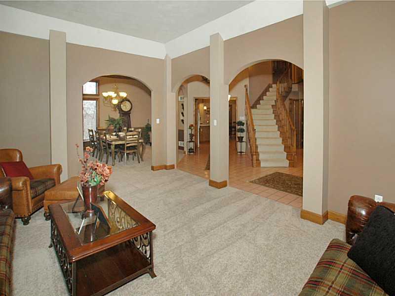 1803 Ridge Road Jeannette, PA 15644 - Photo 4 of 25 Living Room.