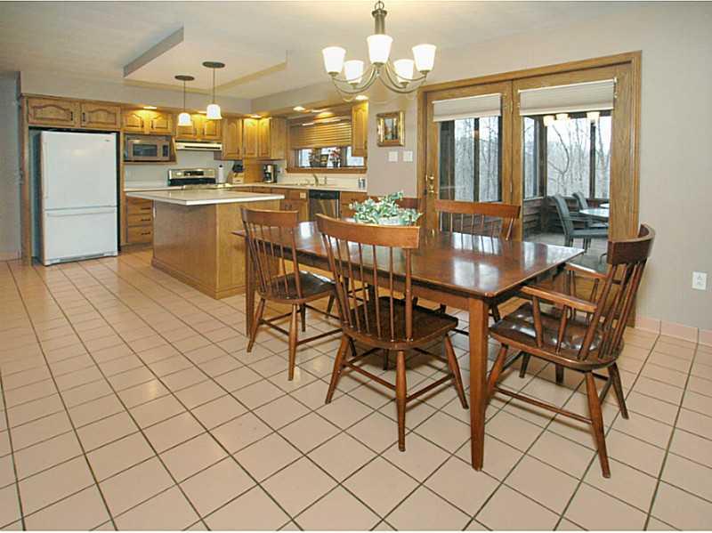 1803 Ridge Road Jeannette, PA 15644 - Photo 10 of 25 Kitchen.