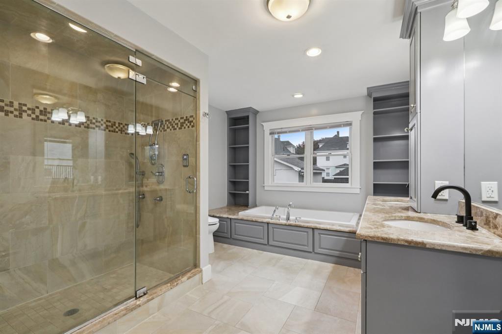 56 Gordon Street Ridgefield Park, NJ 07660 - Photo 16 of 38