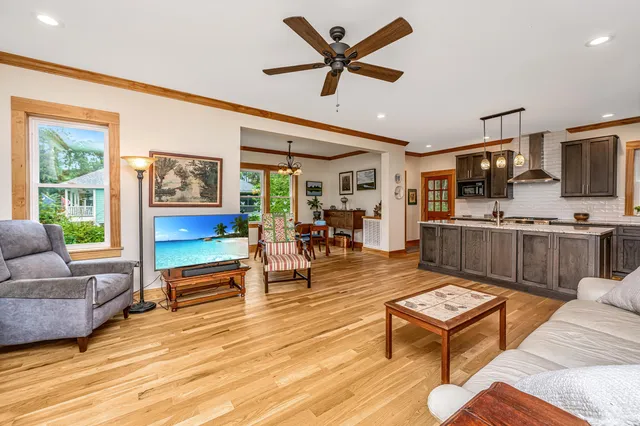 $760,000 | 325 McClellan Avenue, McClellanville, SC 29458