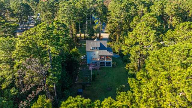 $760,000 | 325 McClellan Avenue, McClellanville, SC 29458
