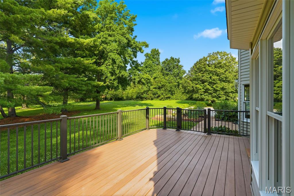 17141 Chaise Ridge Road Chesterfield, MO 63005 - Photo 29 of 32 Gallery Image 29