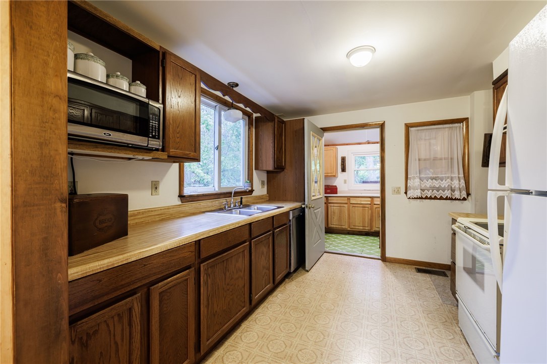 5139 West Lake Road Geneseo, NY 14454 - Photo 15 of 40