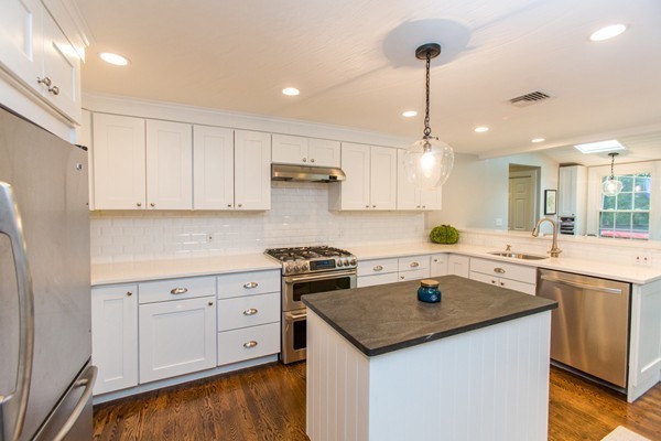 38 Martin Road Wellesley, MA 02481 - Photo 7 of 14