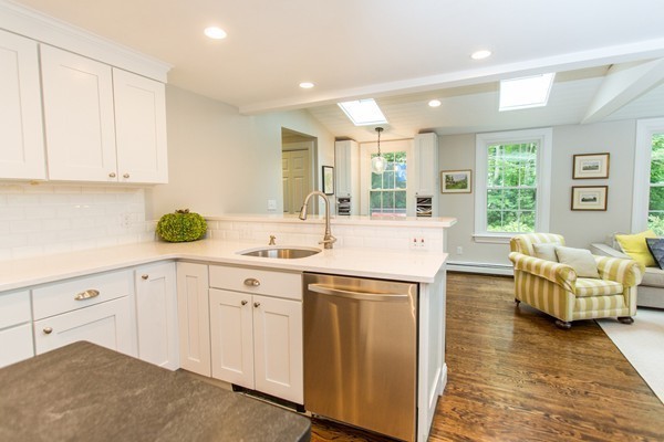 38 Martin Road Wellesley, MA 02481 - Photo 8 of 14
