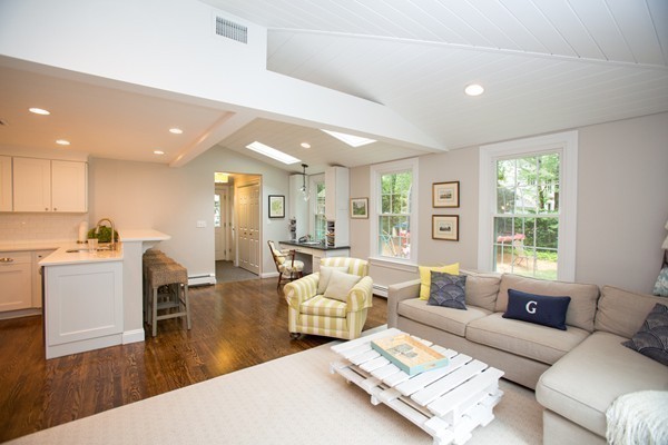 38 Martin Road Wellesley, MA 02481 - Photo 10 of 14