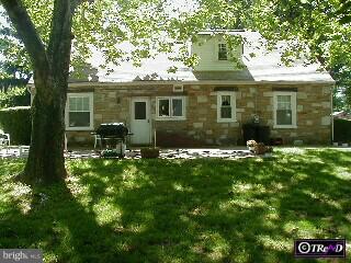 886 Davisville Road Warminster, PA 18974 - Photo 2 of 3 Gallery Image 2