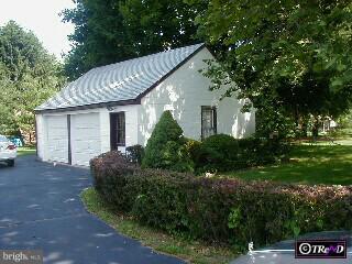 886 Davisville Road Warminster, PA 18974 - Photo 3 of 3 Gallery Image 3