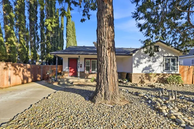 $2,845 | 9623 Adams Street, Elk Grove, CA 95624