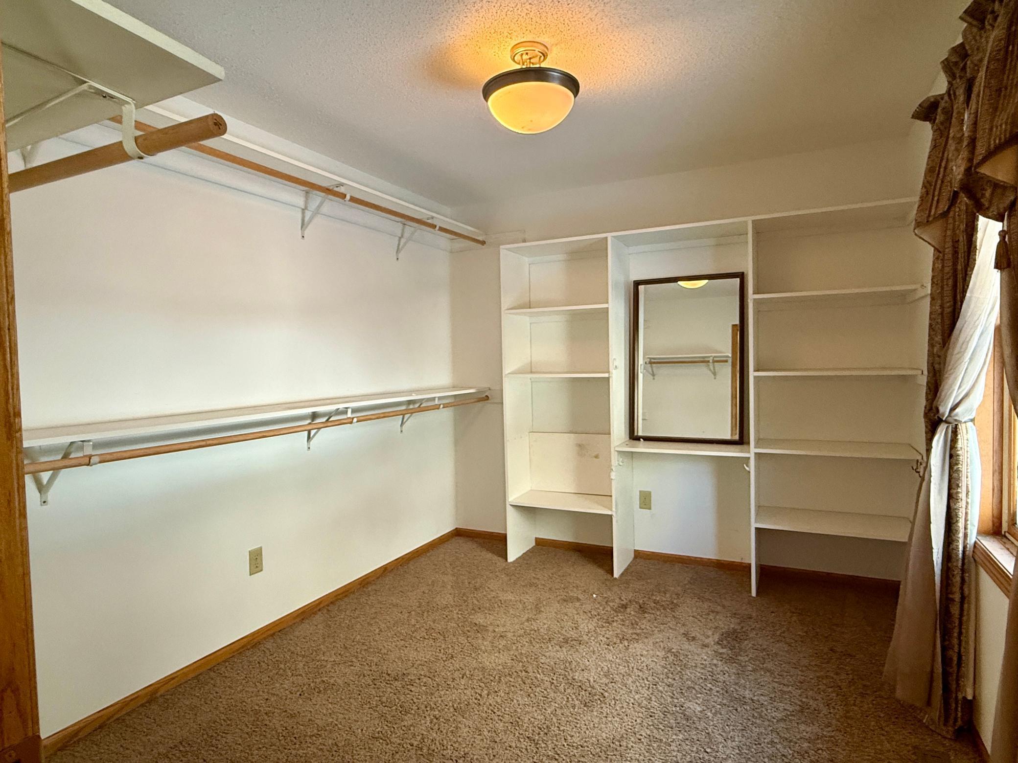 236 Wilson Street Alden, MN 56009 - Photo 18 of 38