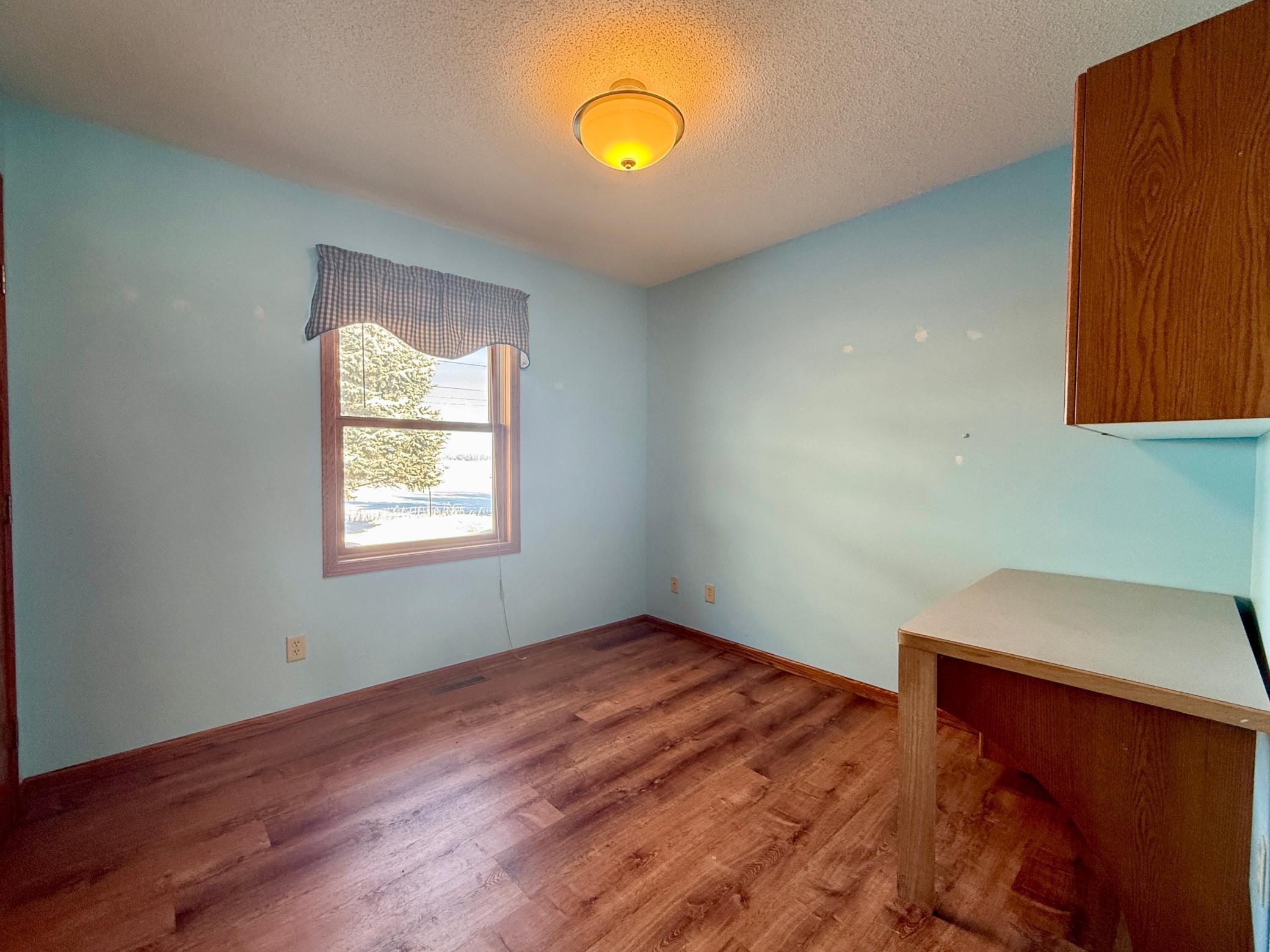 236 Wilson Street Alden, MN 56009 - Photo 20 of 38