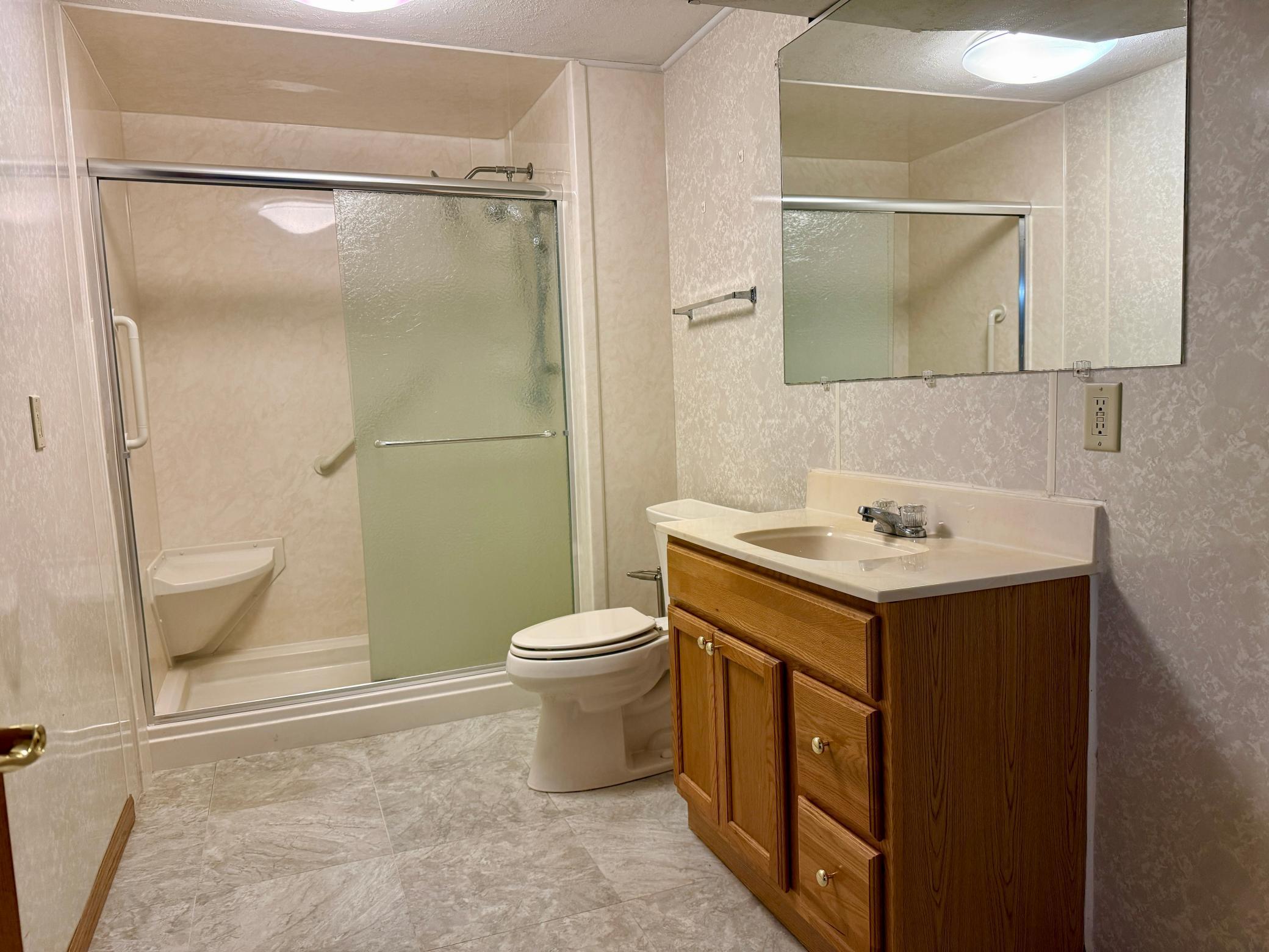 236 Wilson Street Alden, MN 56009 - Photo 21 of 38