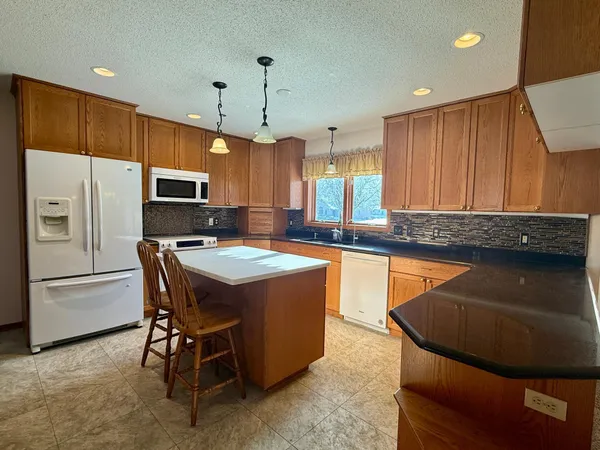 $349,200 | 236 Wilson Street, Alden, MN 56009