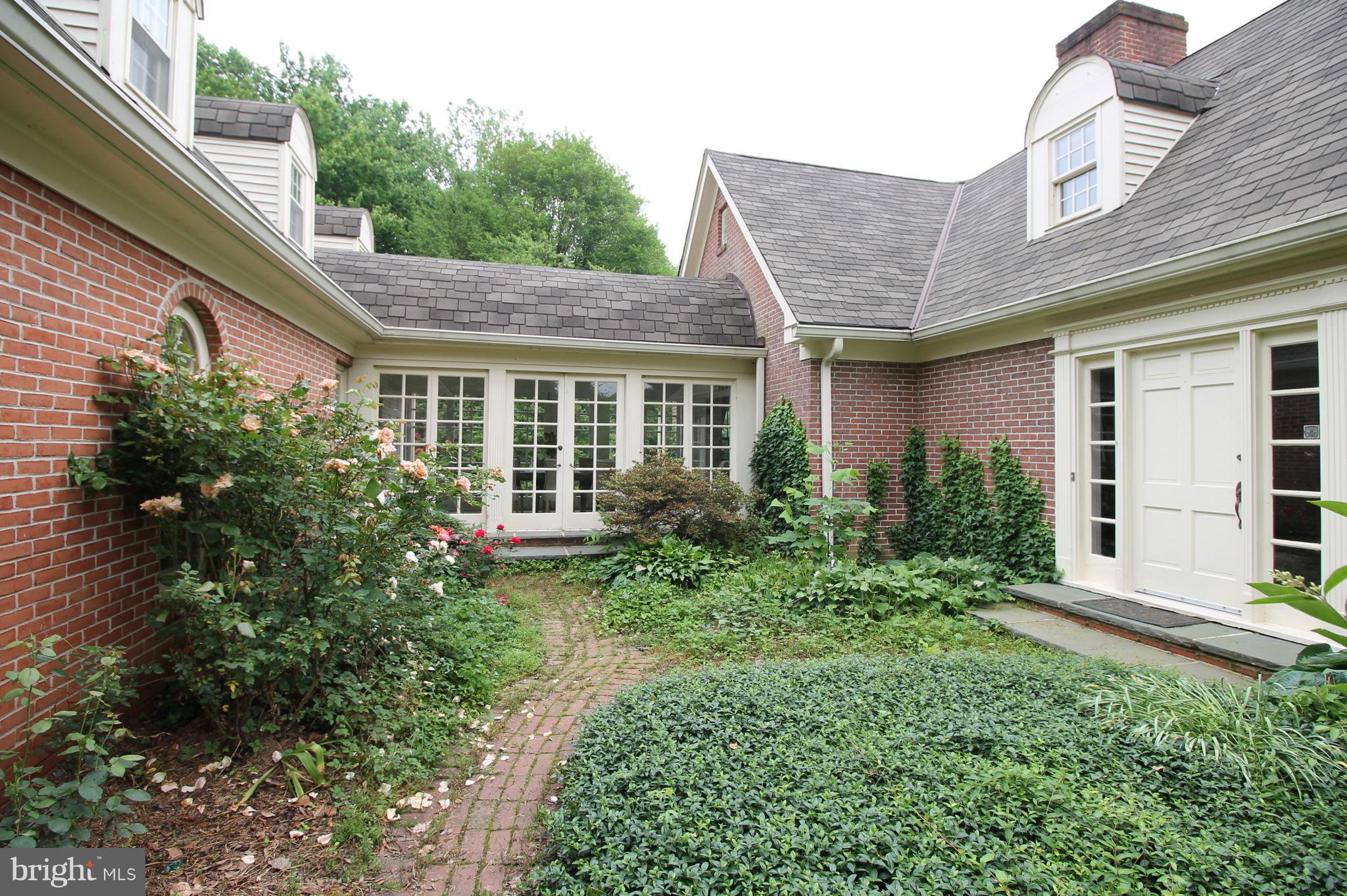 151 Lloyd Road West Grove, PA 19390 - Photo 6 of 49 Entry