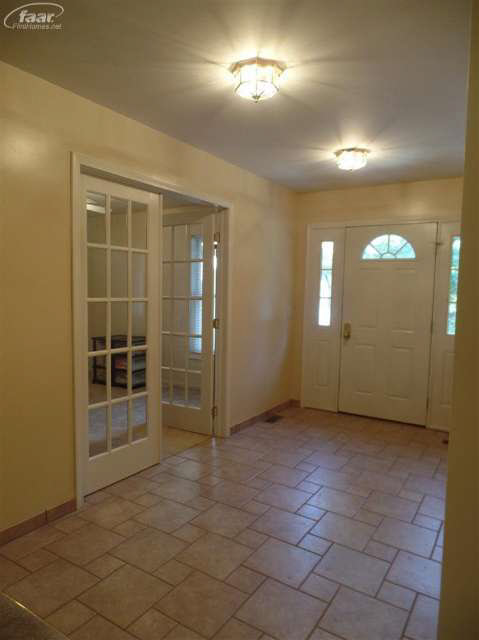 960 Kent Road Ortonville, MI 48462 - Photo 11 of 34 20412854-10.JPG