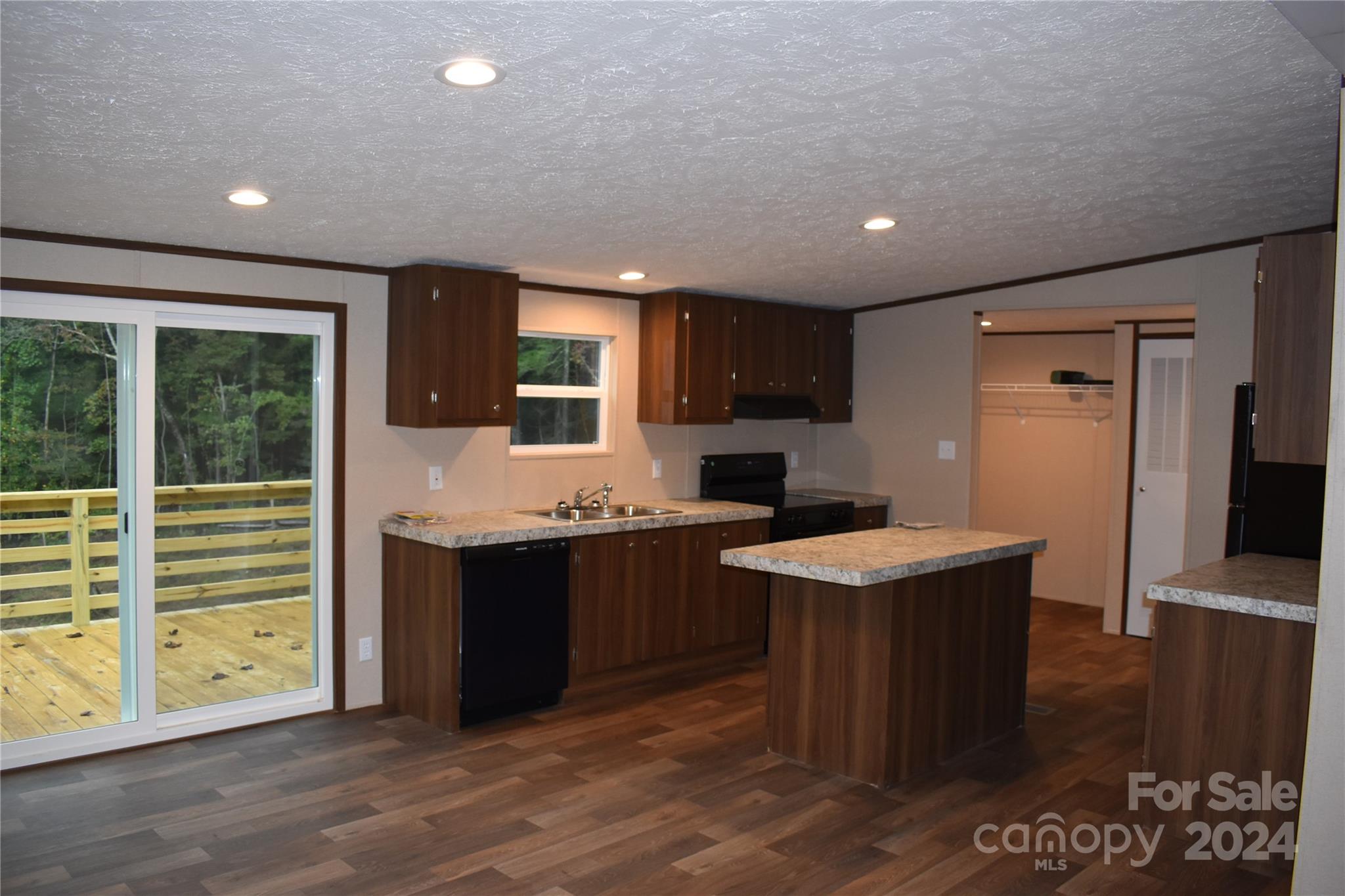 40 Madac Ridge Marion, NC 28752 - Photo 10 of 38