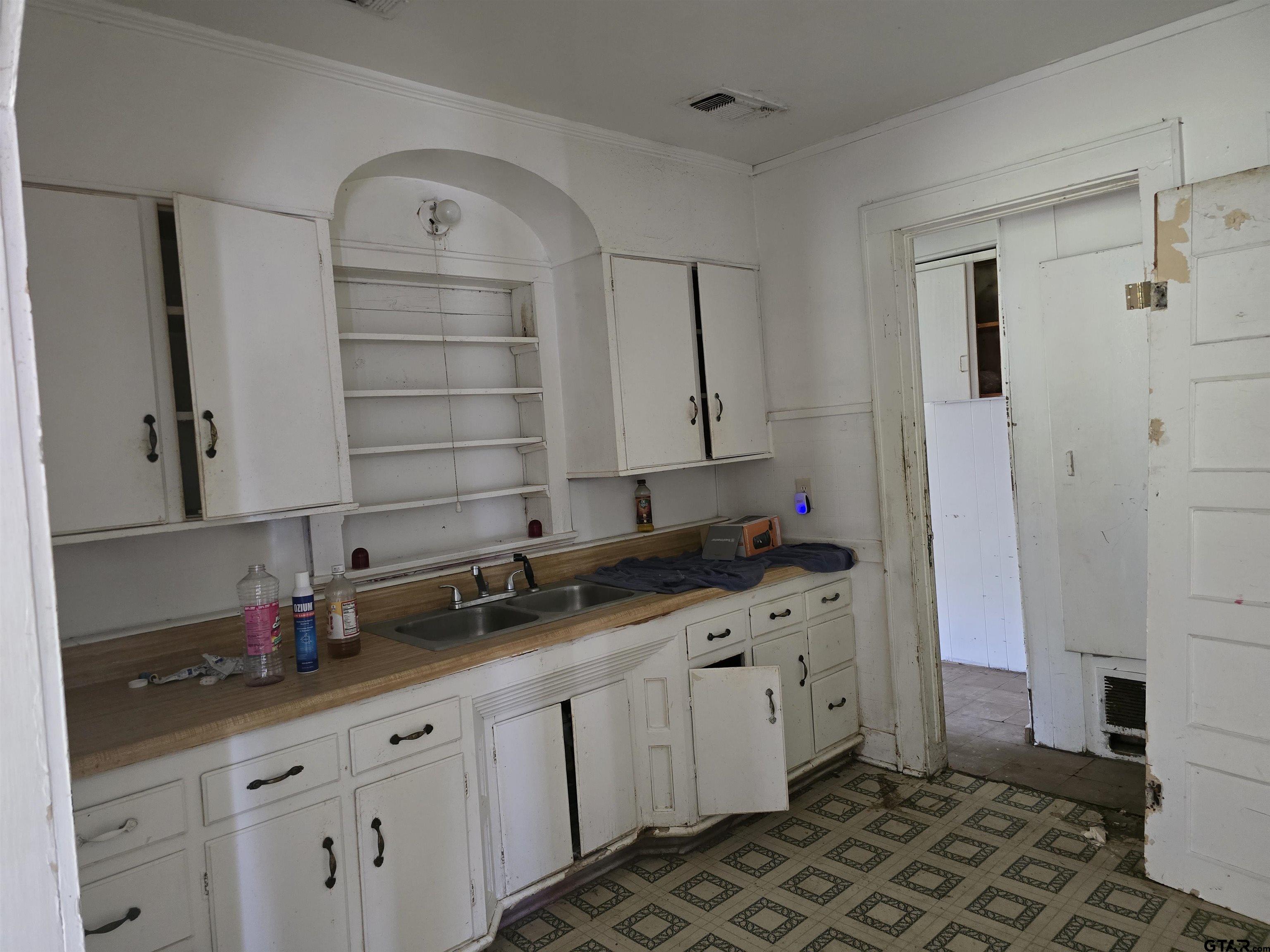 128 Hickory Street Pittsburg, TX 75686 - Photo 12 of 17