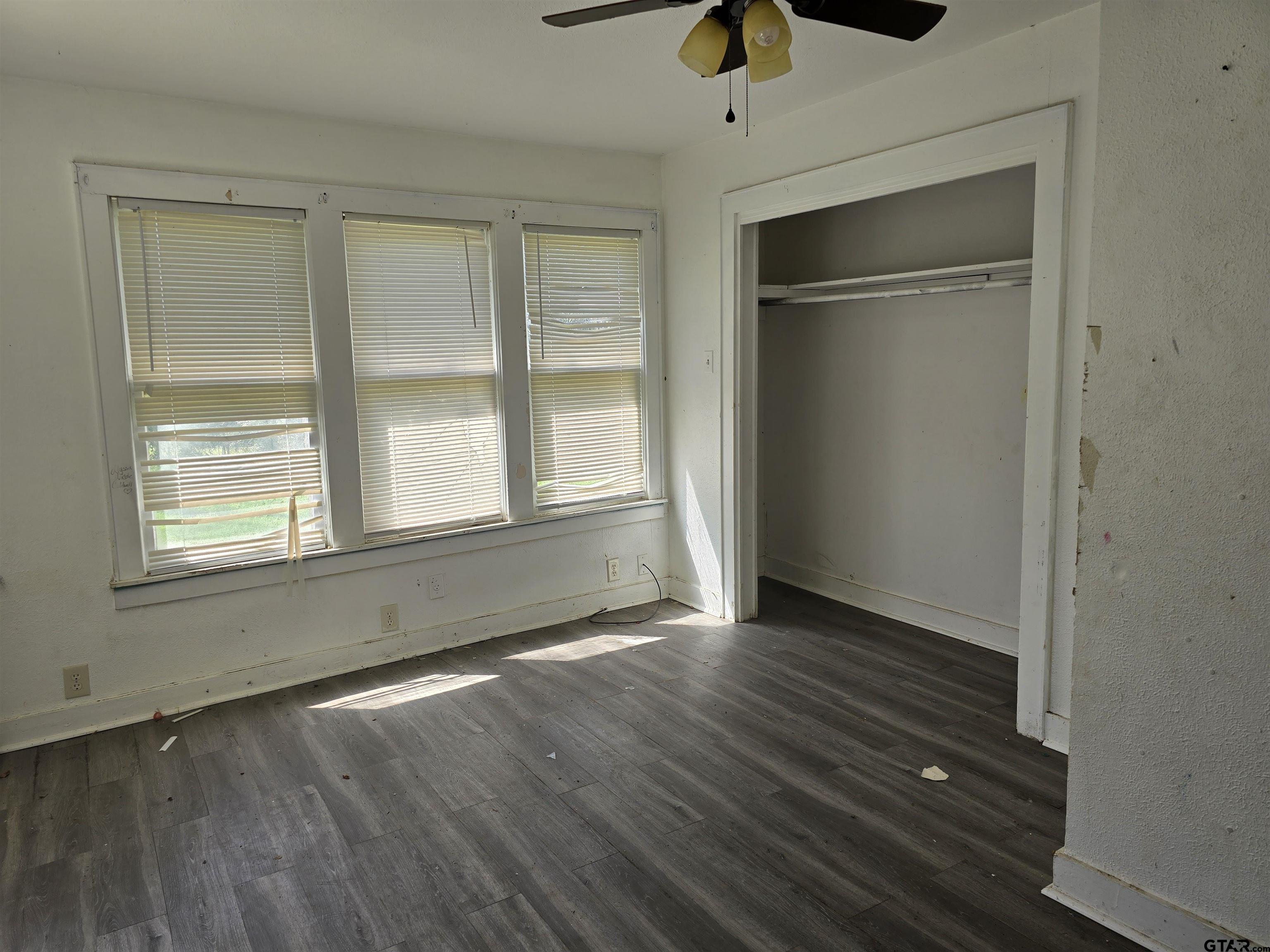 128 Hickory Street Pittsburg, TX 75686 - Photo 5 of 17