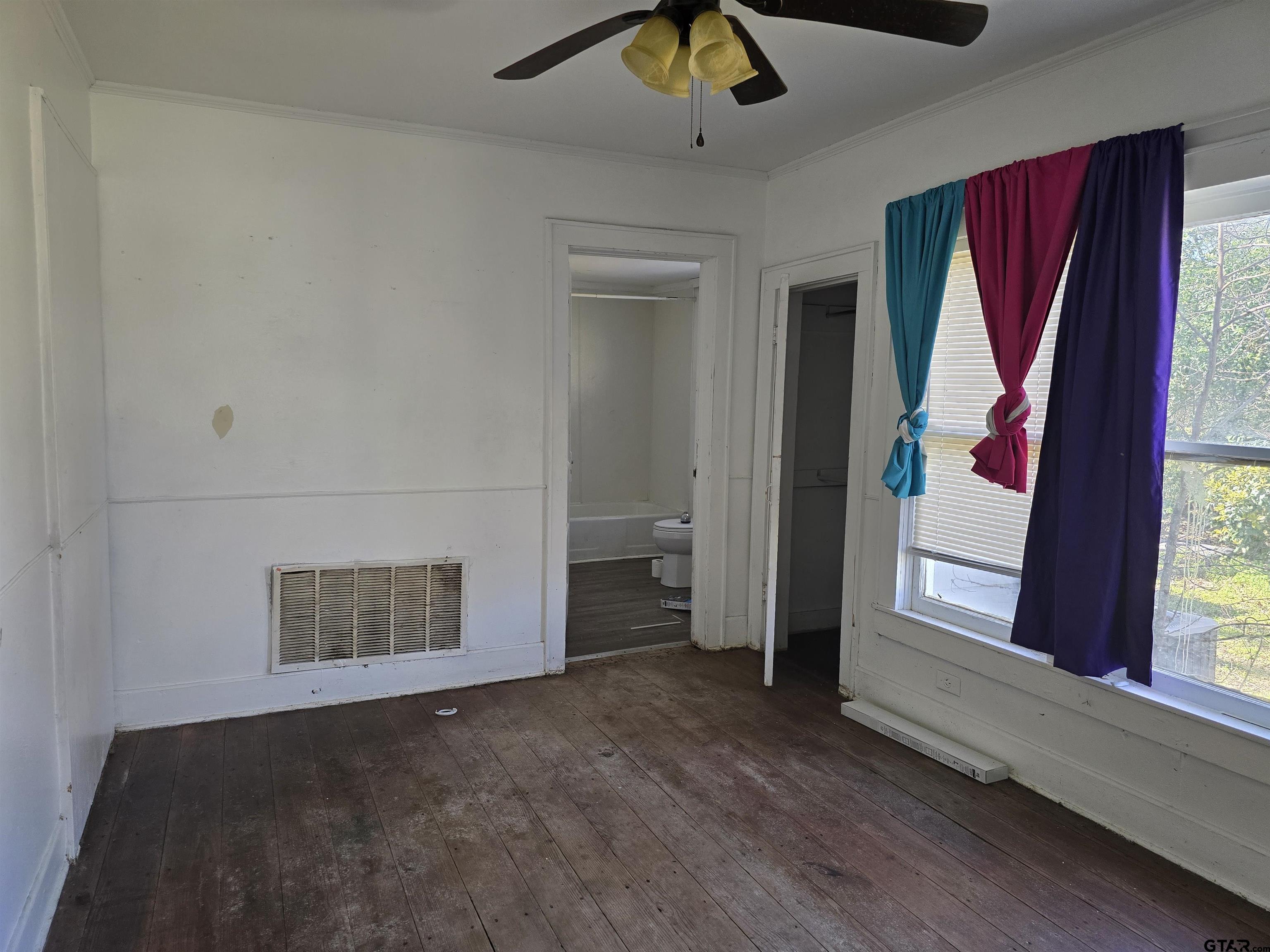 128 Hickory Street Pittsburg, TX 75686 - Photo 9 of 17