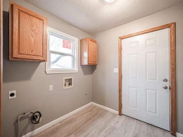 $254,900 | 914 West 5th Street, Mount Vernon, IN 47620