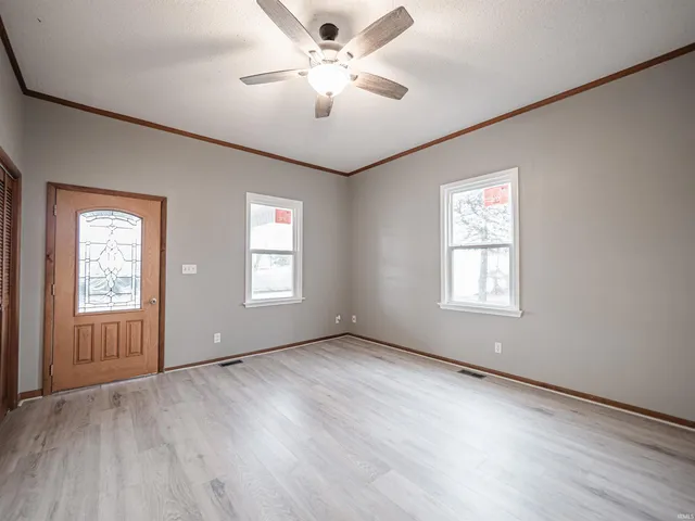 $254,900 | 914 West 5th Street, Mount Vernon, IN 47620