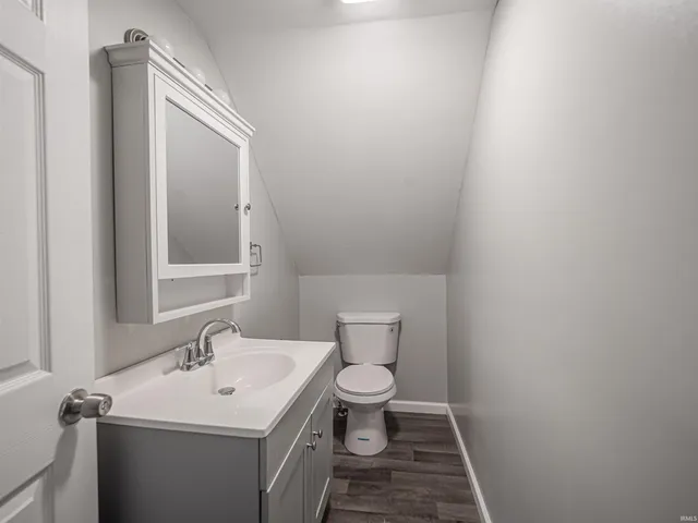 $254,900 | 914 West 5th Street, Mount Vernon, IN 47620