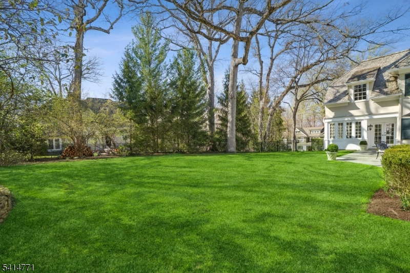 55 Oxbow Lane Summit, NJ 07901 - Photo 42 of 50 a view of yard with green space