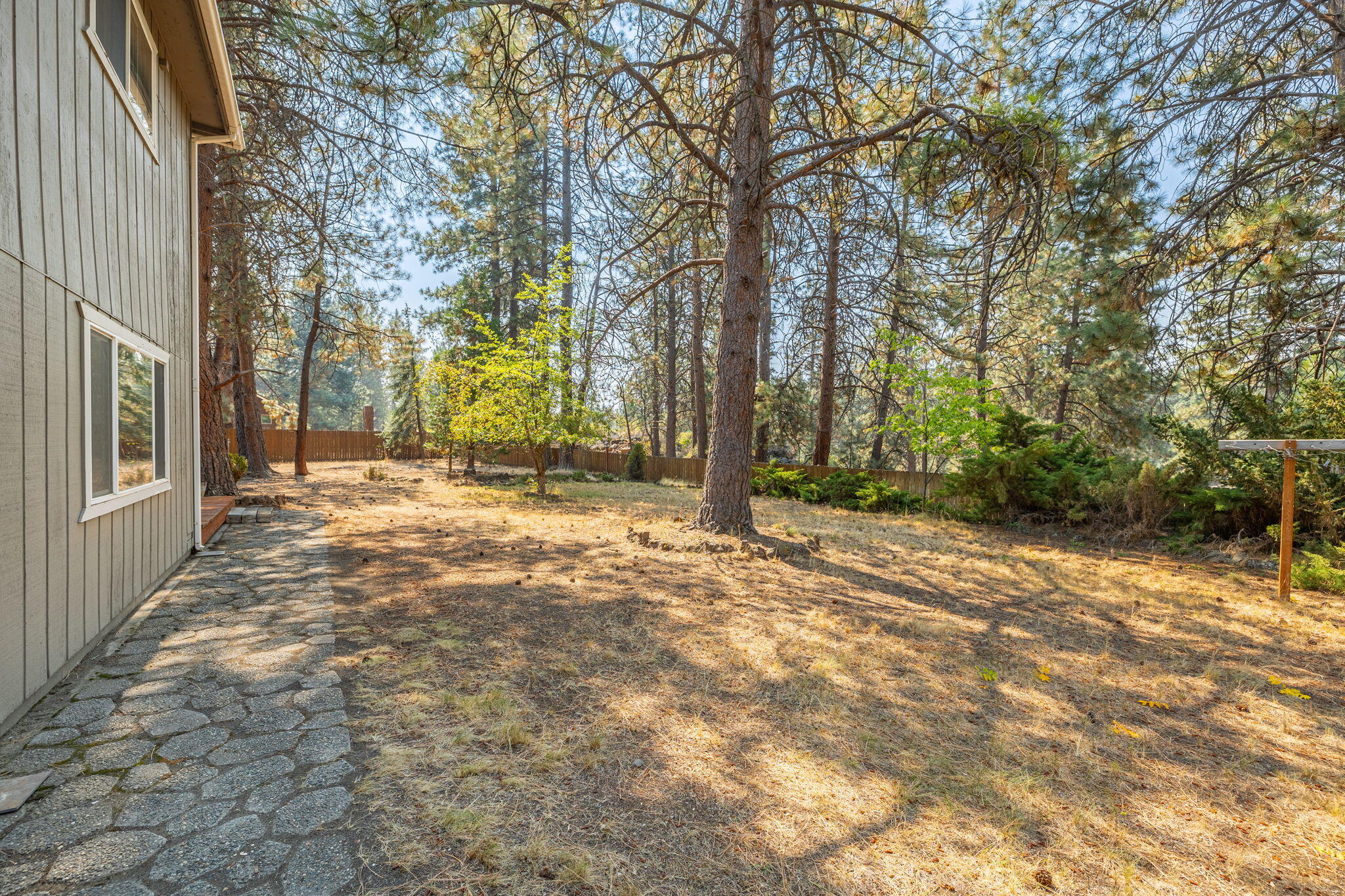 18995 Baker Road Bend, OR 97702 - Photo 49 of 63 15-web-or-mls-Riley Visuals-15